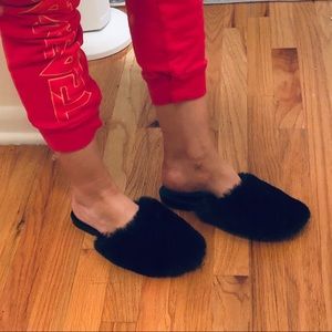 Faux fur slipper mules
